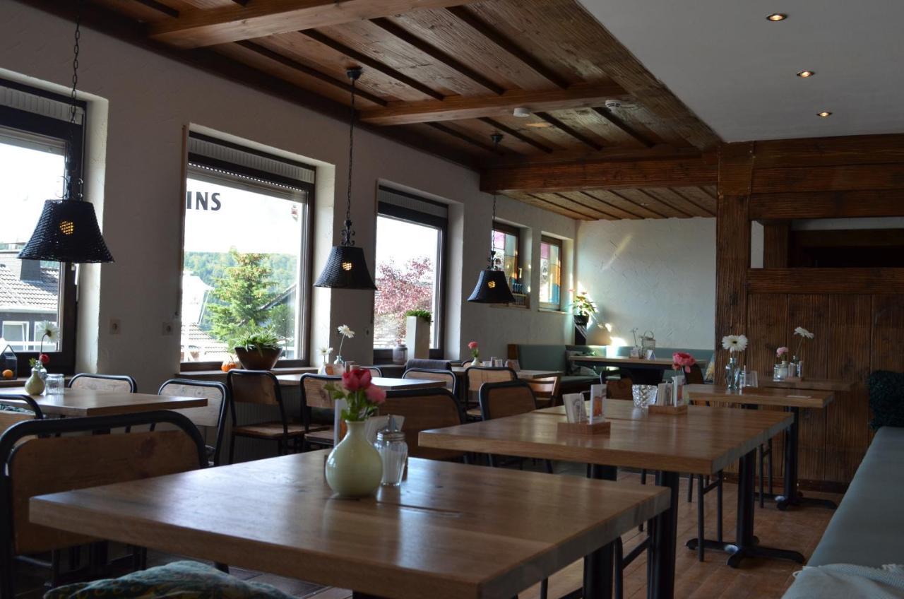 Hotel Suedhang Niedersfeld Экстерьер фото
